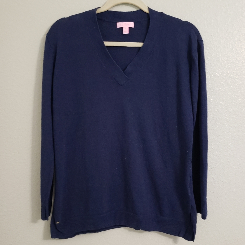 Lily Pulitzer navy light weight knit sweater small